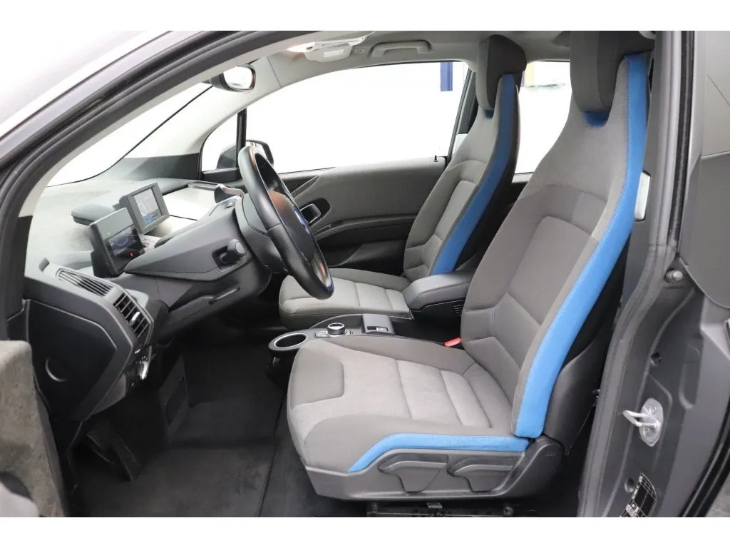 BMW i3 BlackLine 94AH 33kWh Incl. BTW wegenbelastingvrij Image 5