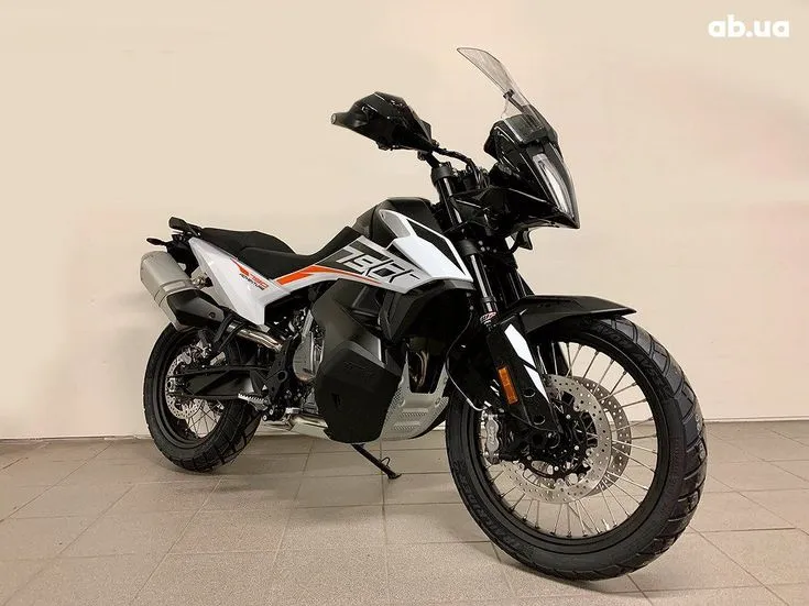 KTM 790 Image 2